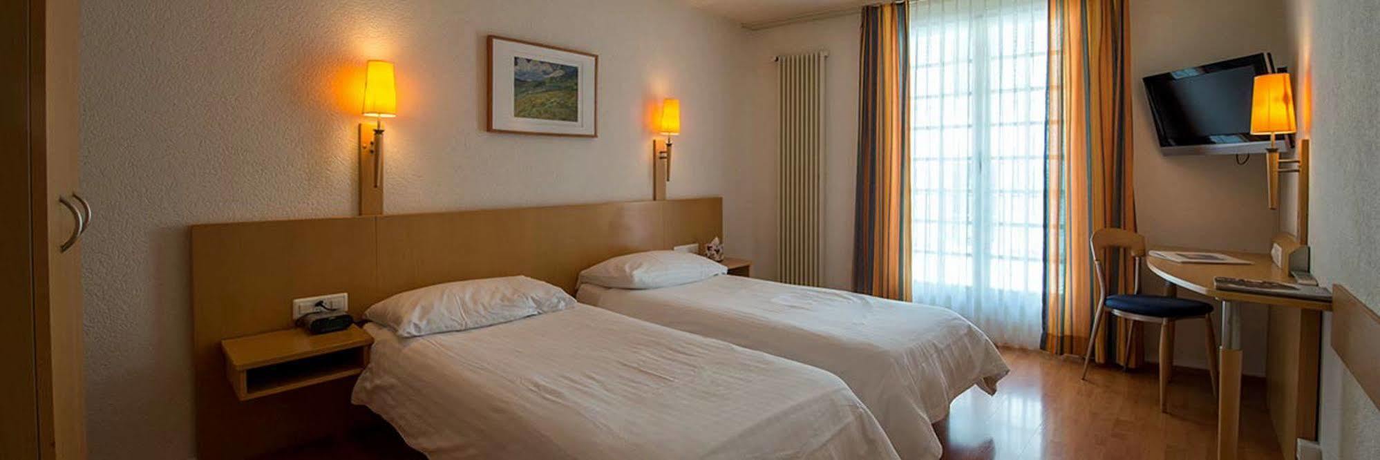 Les Negociants Hotel Vevey Exterior photo